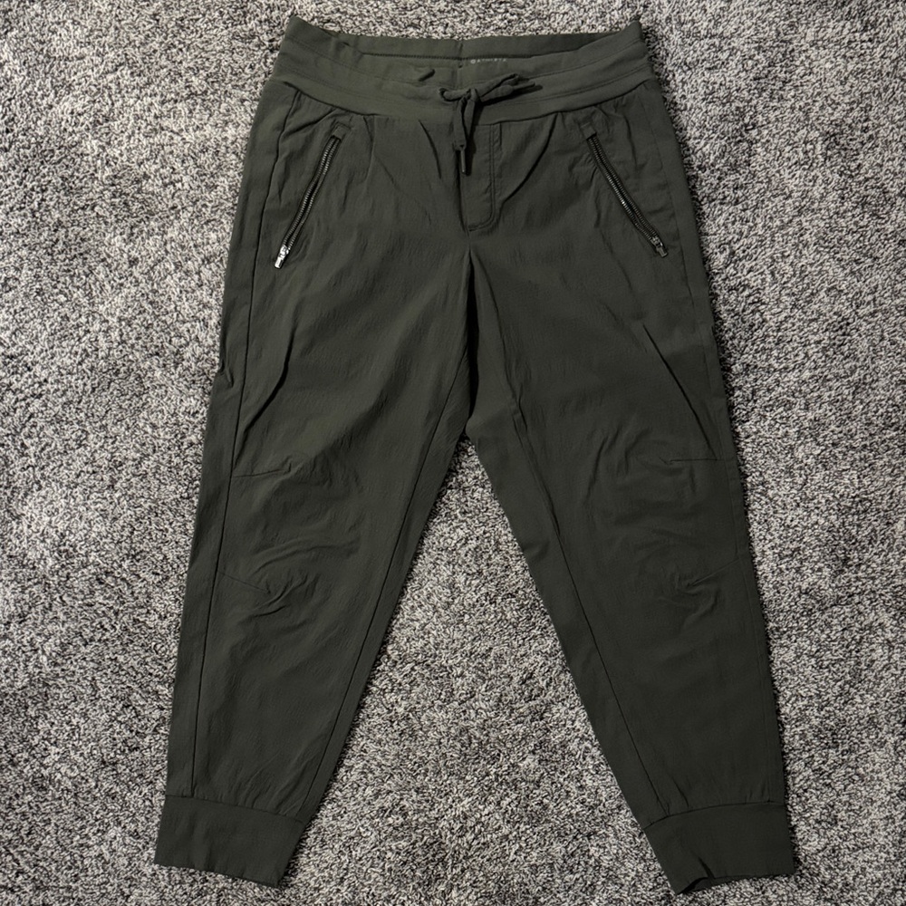 Women’s Athleta Dark Green Joggers size 6P